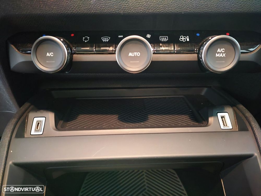 Citroën C4 X 1.2 PureTech Plus EAT8 - 21