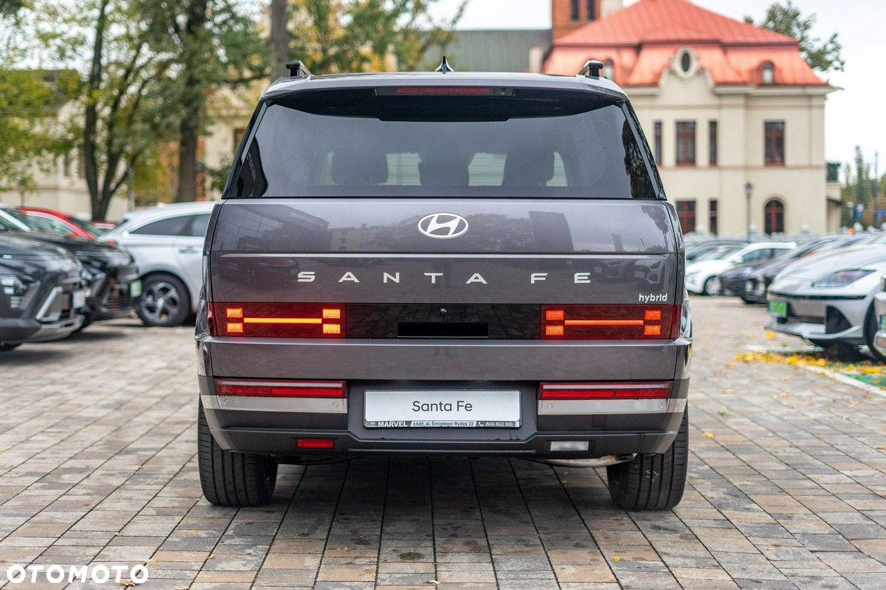 Hyundai Santa Fe - 5