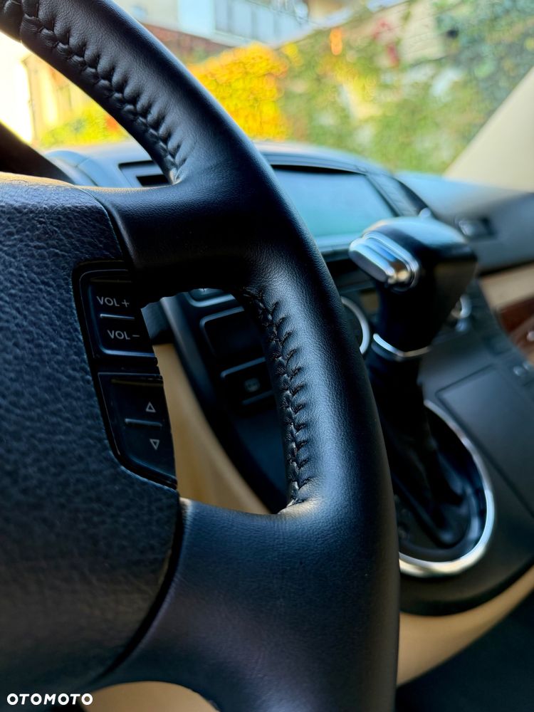 Volkswagen Multivan - 28