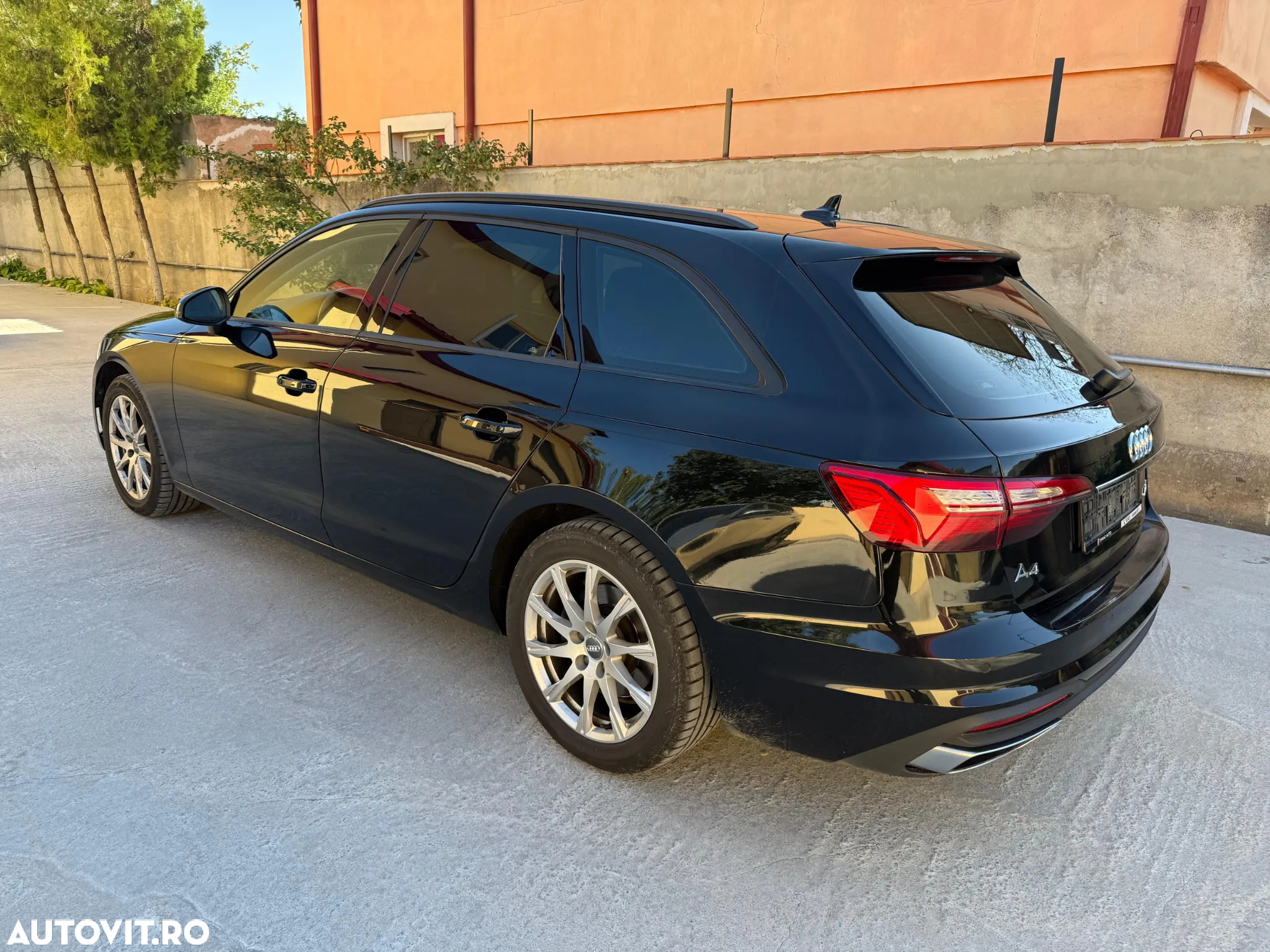 Audi A4 Avant 2.0 40 TDI S tronic Advanced - 21