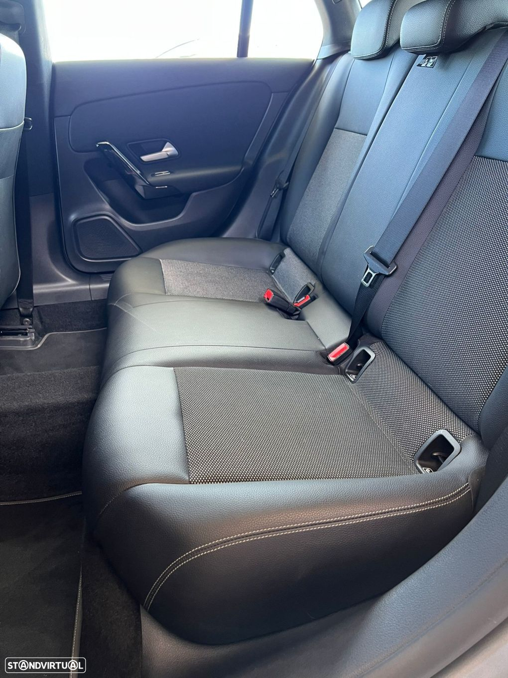 Mercedes-Benz CLA 180 - 5