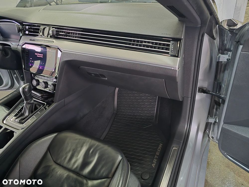 Volkswagen Arteon 2.0 TDI 4Motion SCR R-Line Edition DSG - 19