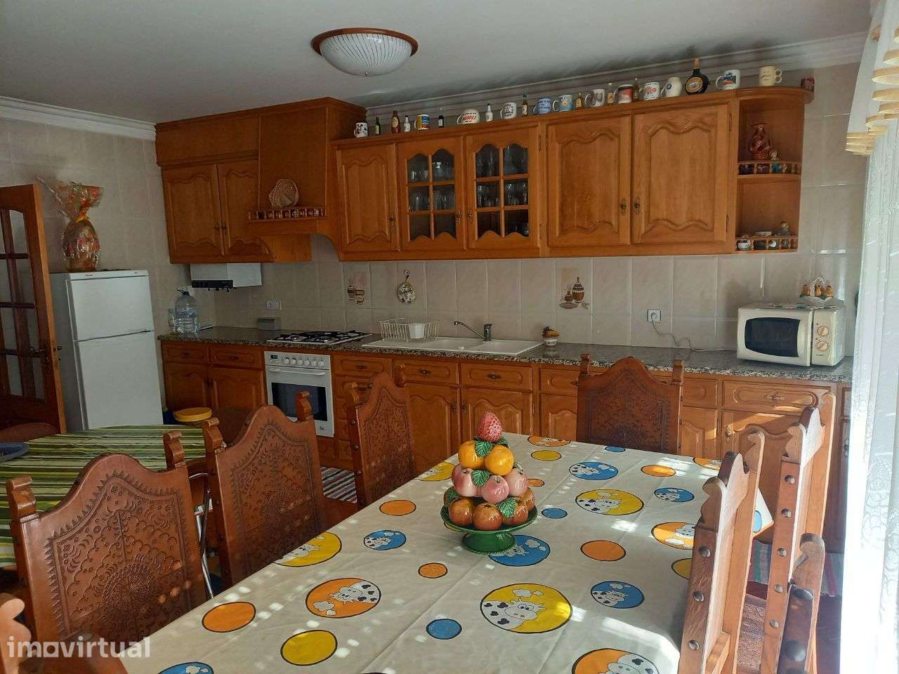 Quarto espaçoso com varanda - Grande imagem: 2/5