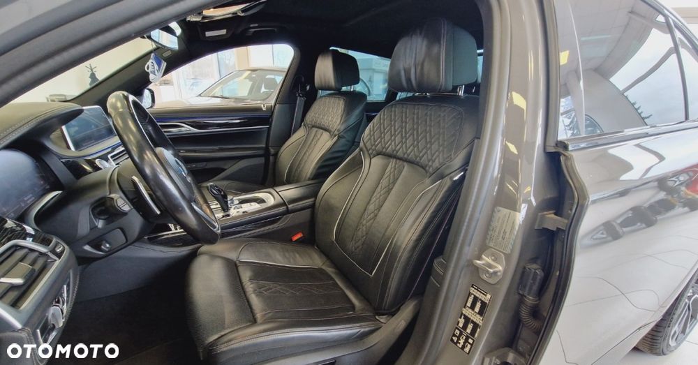 BMW Seria 7 740d xDrive mHEV sport - 8