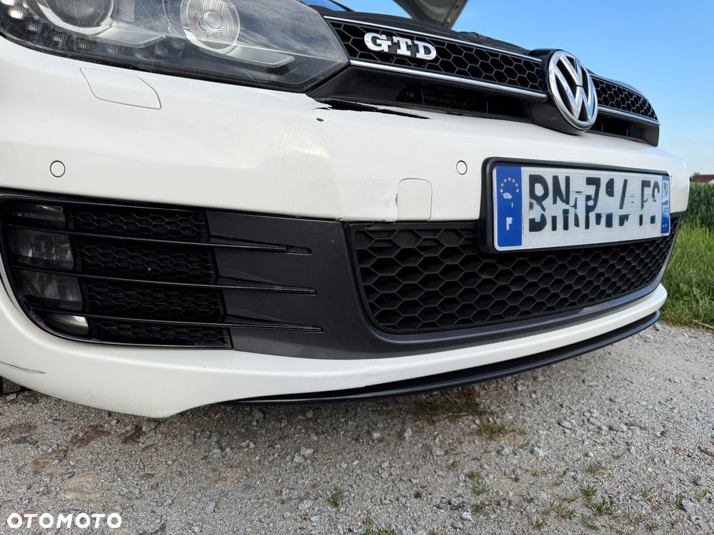 Volkswagen Golf 2.0 TDI DPF DSG GTD - 11