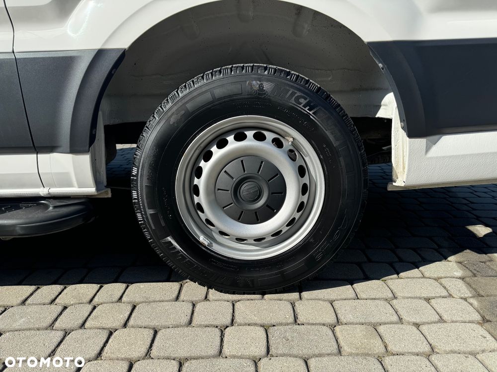Volkswagen Crafter - 14