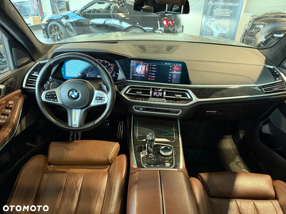 BMW X7 - 27