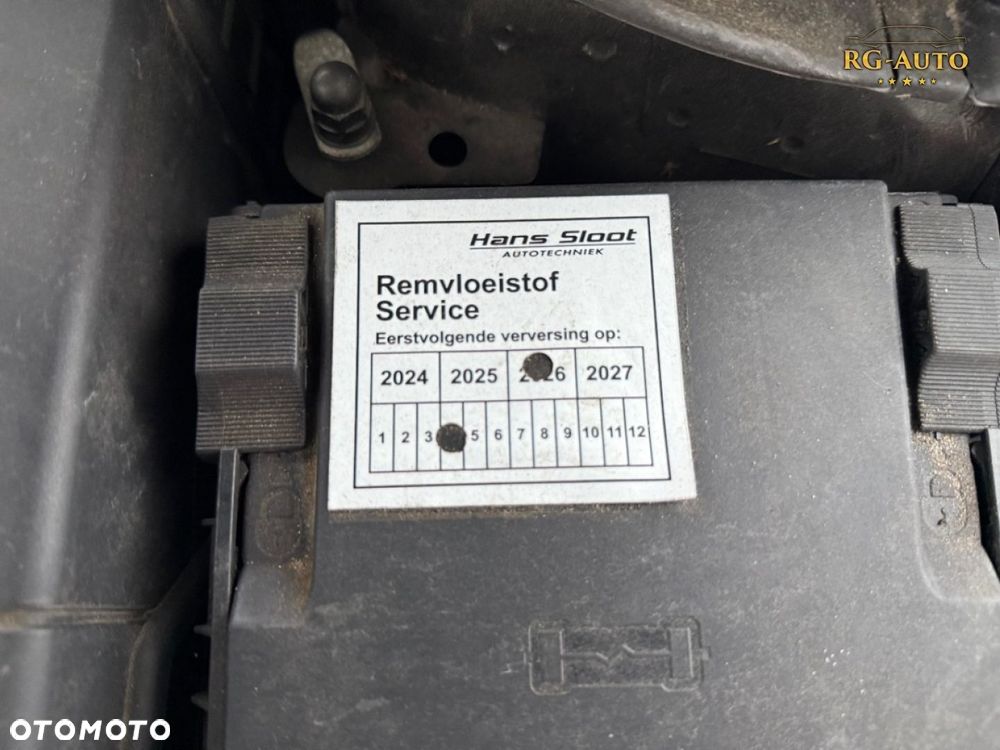 Volkswagen Passat - 26