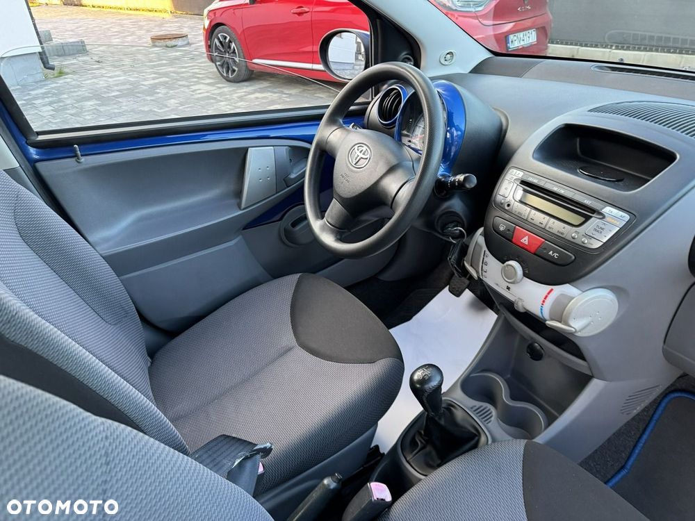 Toyota Aygo - 11