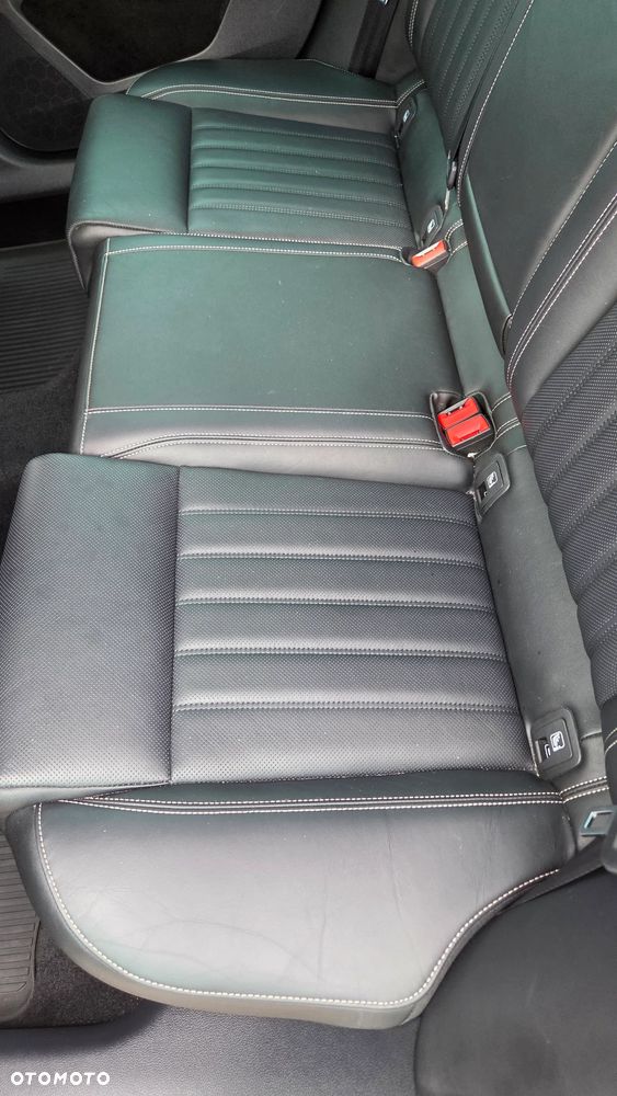 Skoda Superb 2.0 TDI SCR 4x4 L&K DSG - 9