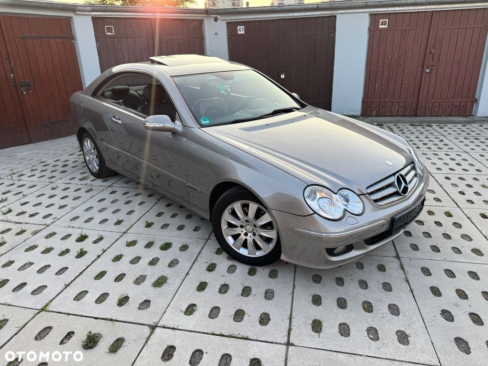 Mercedes-Benz CLK - 4