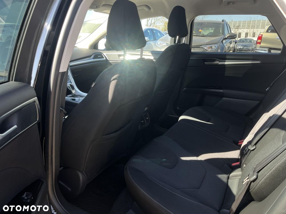 Ford Mondeo 2.0 TDCi Titanium PowerShift - 18