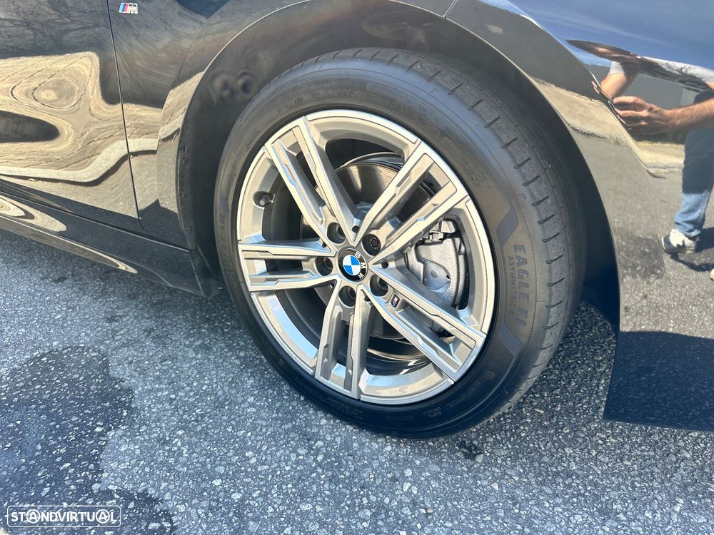BMW 116 d Pack Desportivo M - 15