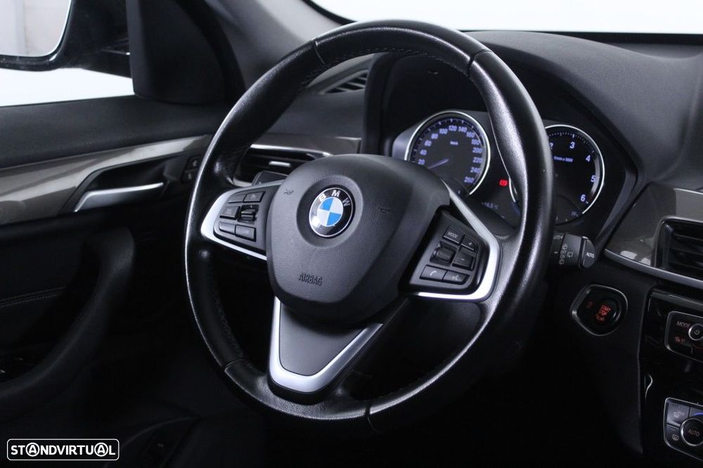 BMW X1 16 d sDrive Auto xLine - 16