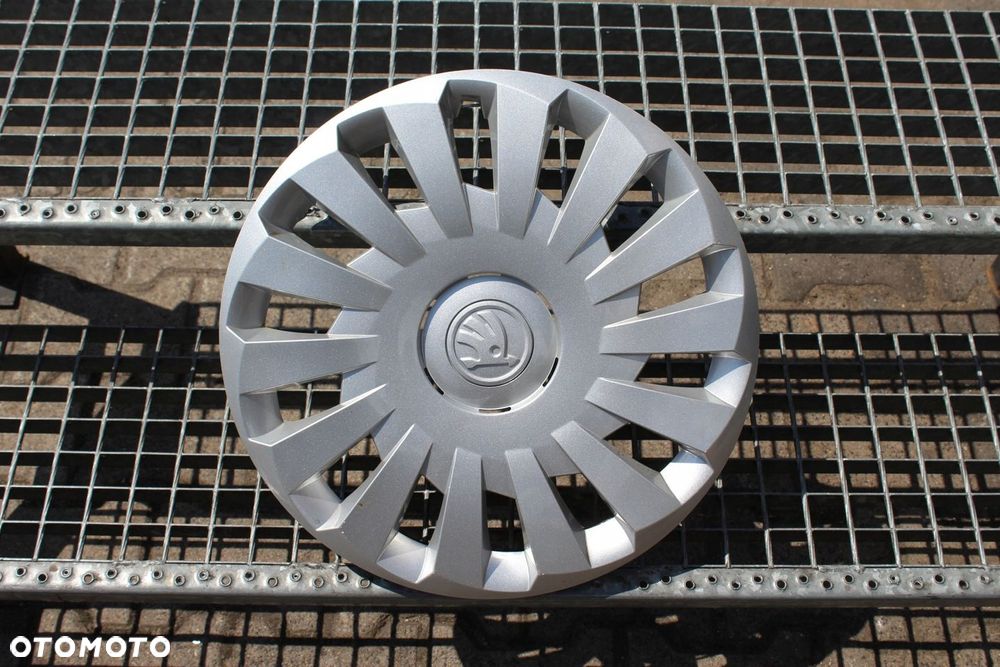 KOŁPAK 16" SKODA ORYG 5E0.601.147