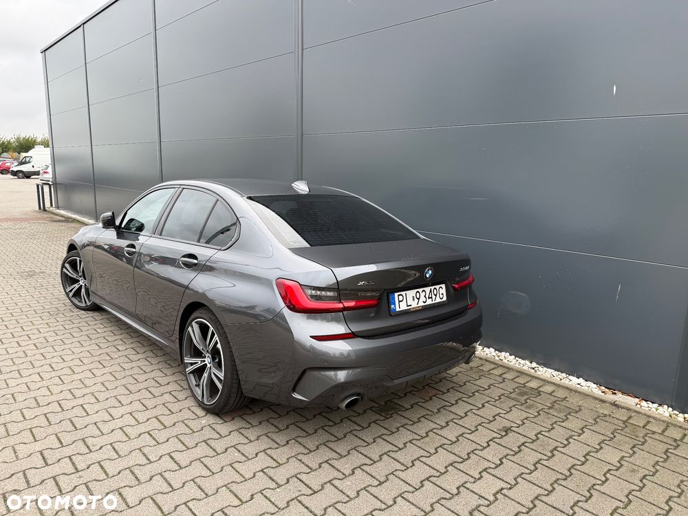 BMW Seria 3 330i xDrive Sport Line sport - 2