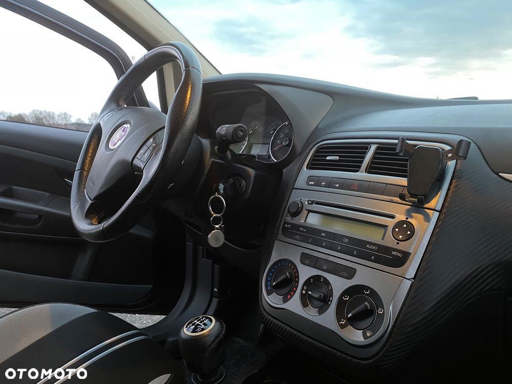 Fiat Grande Punto 1.4 8V - 18