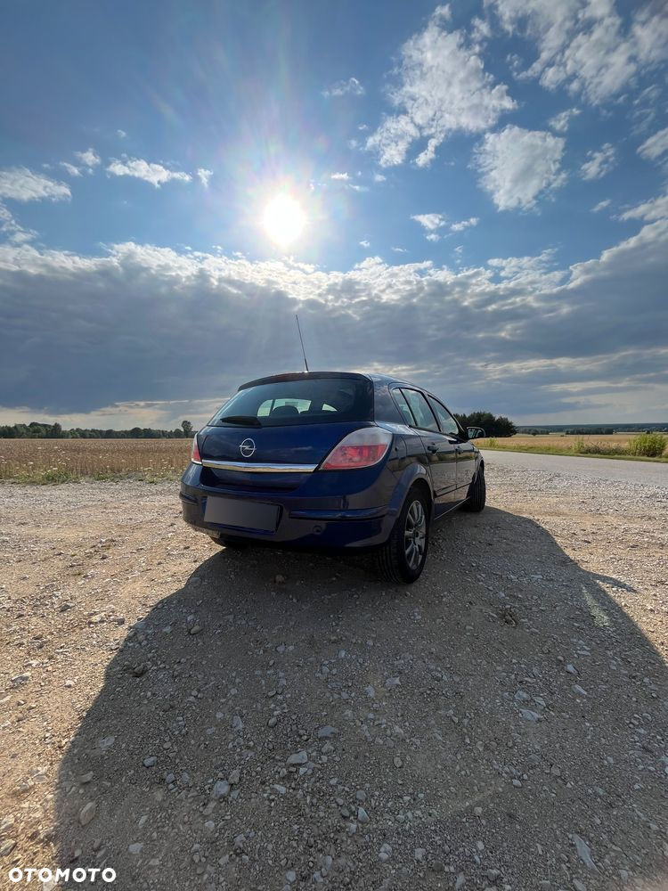 Opel Astra - 4