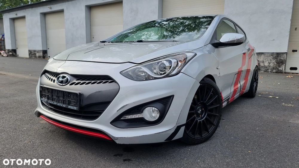 Hyundai i30 1.6 GDI BlueDrive Classic + - 1