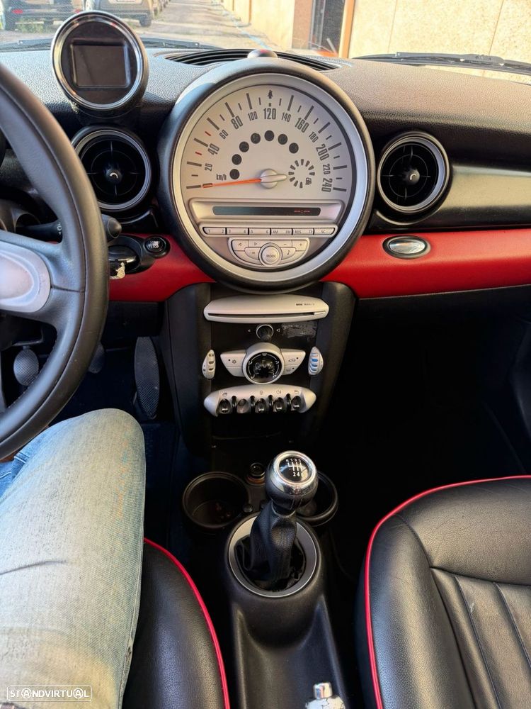 MINI 3 Portas Cooper D - 12