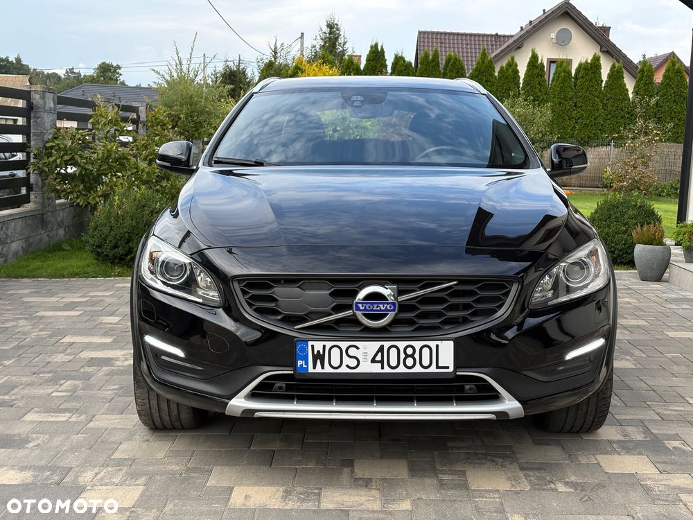 Volvo V60 Cross Country D3 Geartronic Summum - 4
