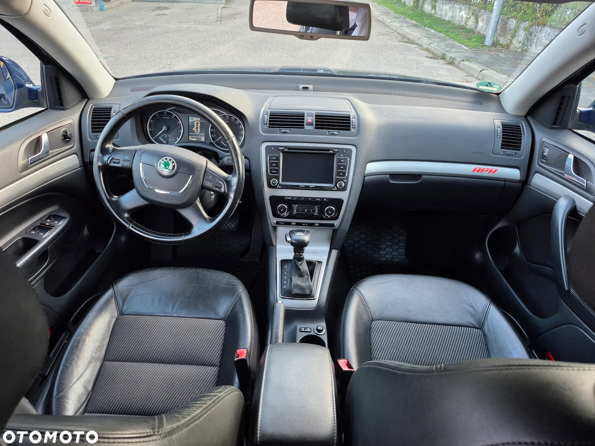 Skoda Octavia 1.8 TSI Ambiente DSG - 21