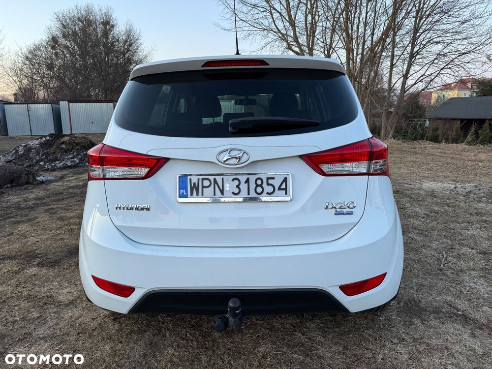 Hyundai ix20 1.4 blue - 4