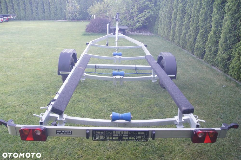 Abi Przyczepa podłodziowa DMC 1300 kg ład 990 kg - 1