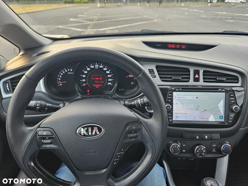 Kia Ceed 1.4 M - 8