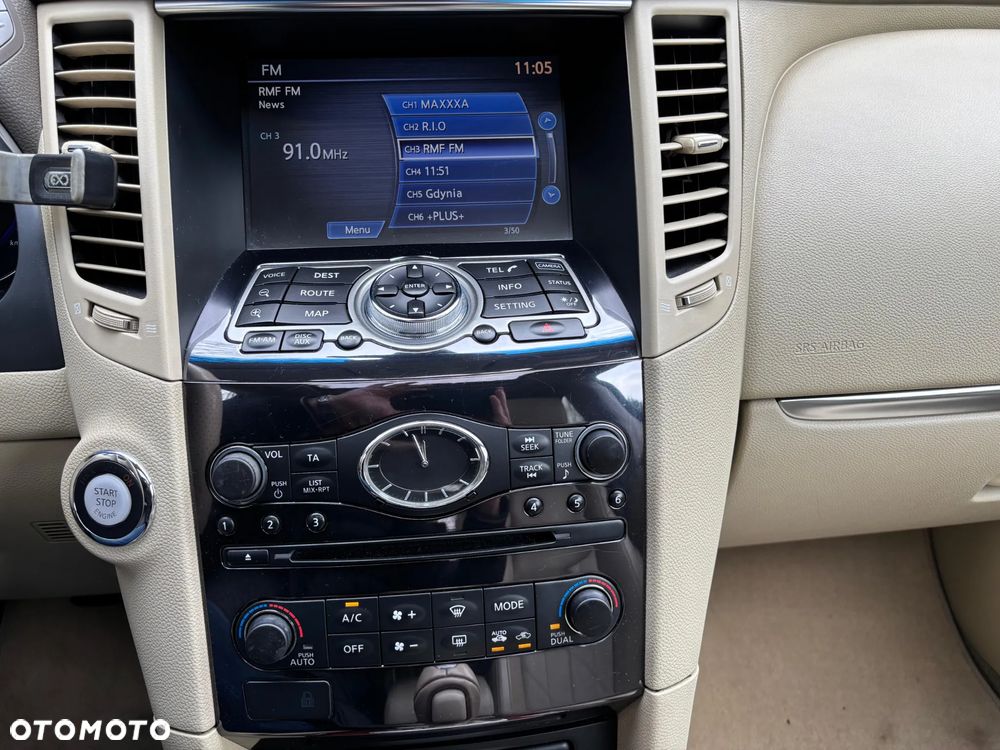 Infiniti FX FX30d S Premium - 26