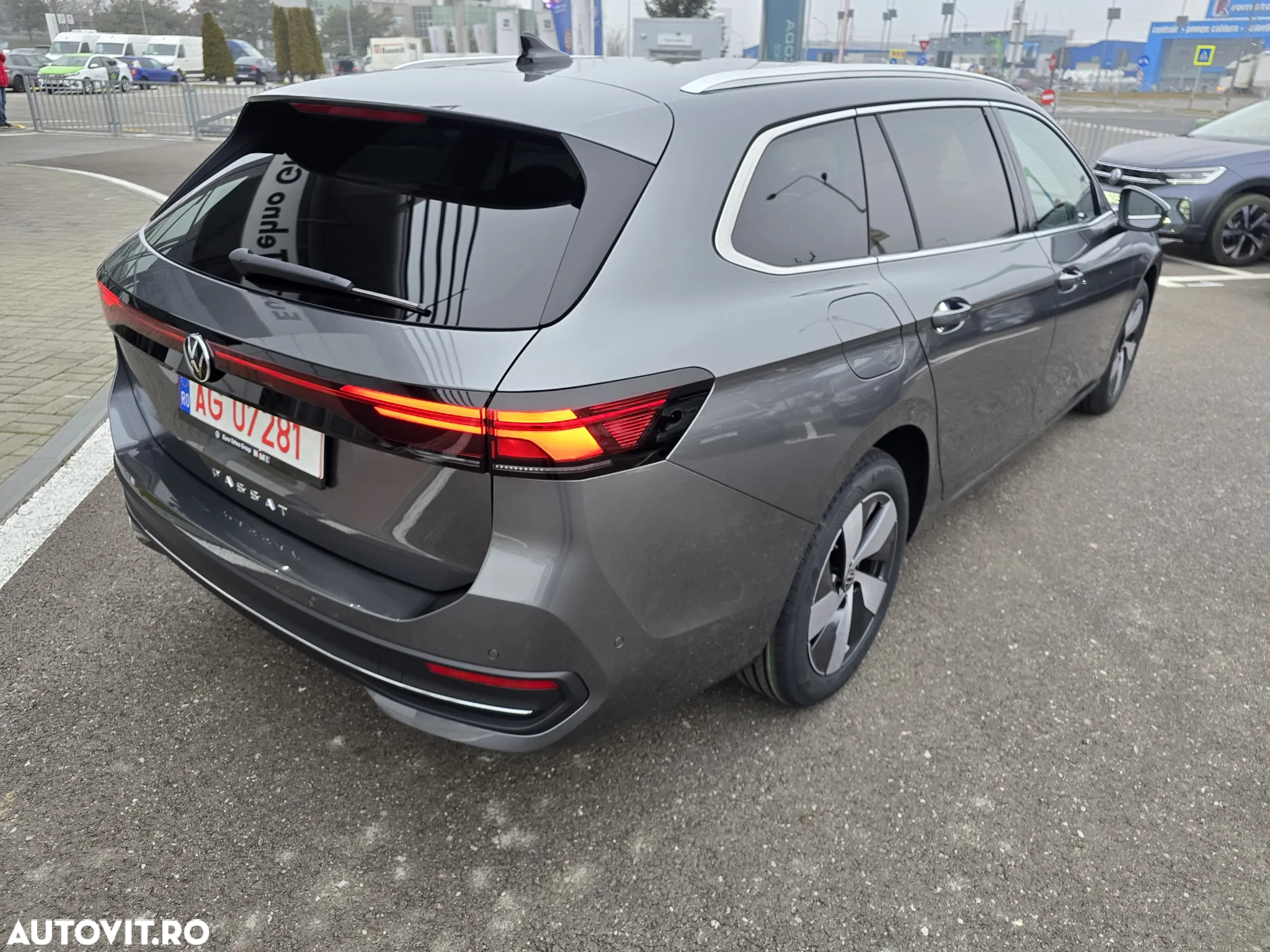 Volkswagen Passat Variant 2.0 TDI SCR DSG Business - 7