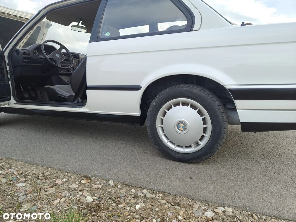 BMW Seria 3 316i - 12