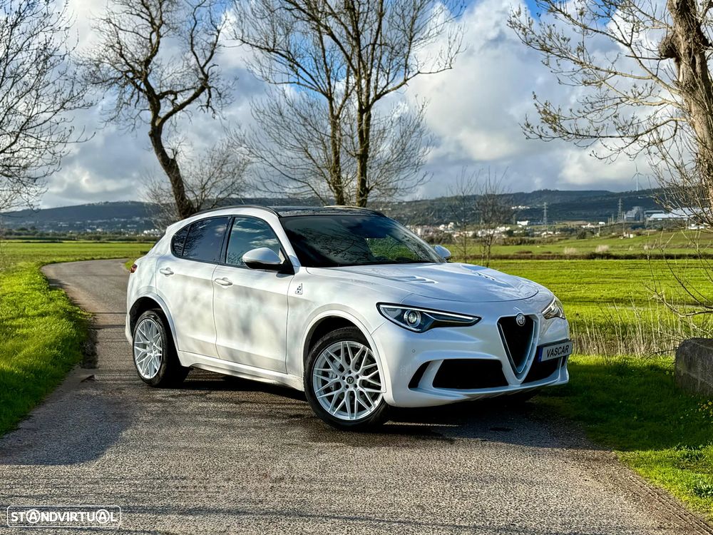 Alfa Romeo Stelvio V6 2.9 Bi-Turbo AT8-Q4 Quadrifoglio - 1