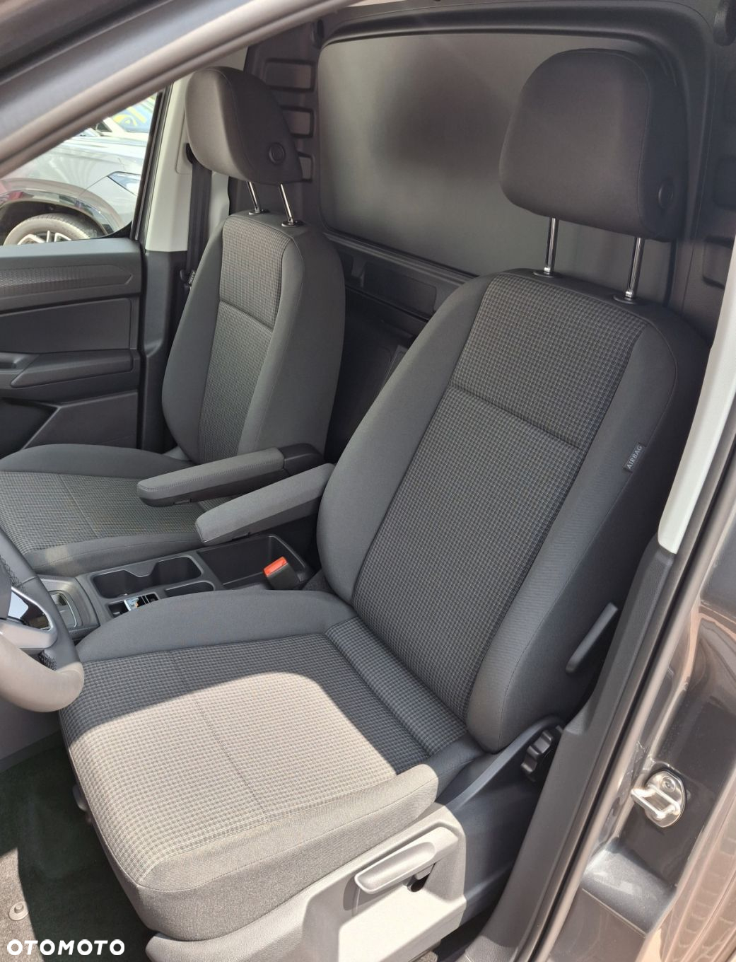 Volkswagen Caddy - 19