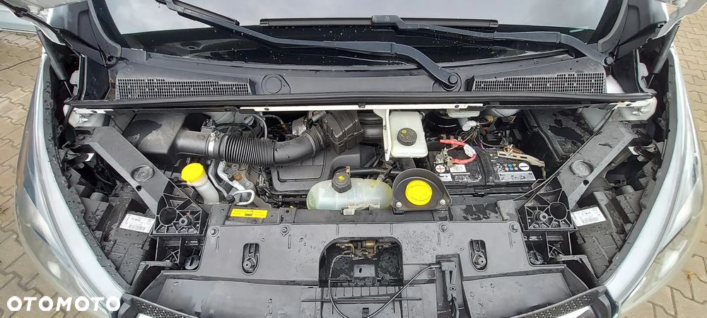 Opel VIVARO - 33