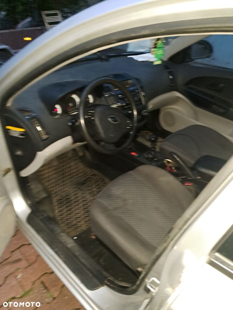 Kia Ceed - 3