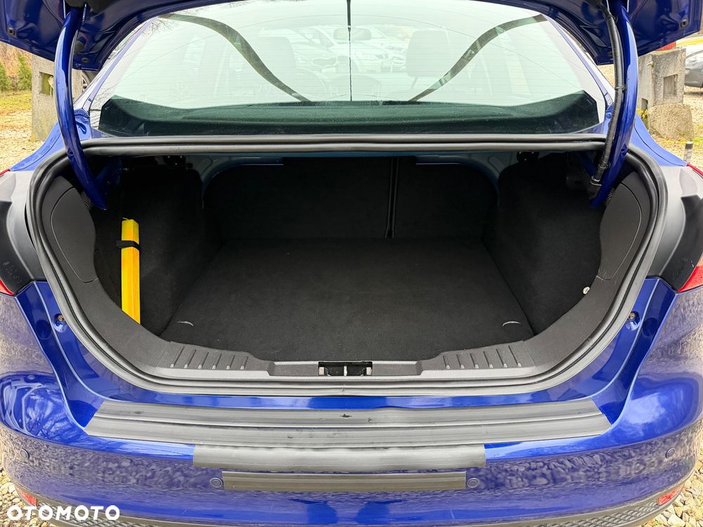 Ford Focus 1.6 Gold X - 17