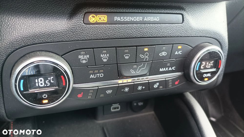 Ford Kuga 2.0 EcoBlue AWD ST-Line X - 32