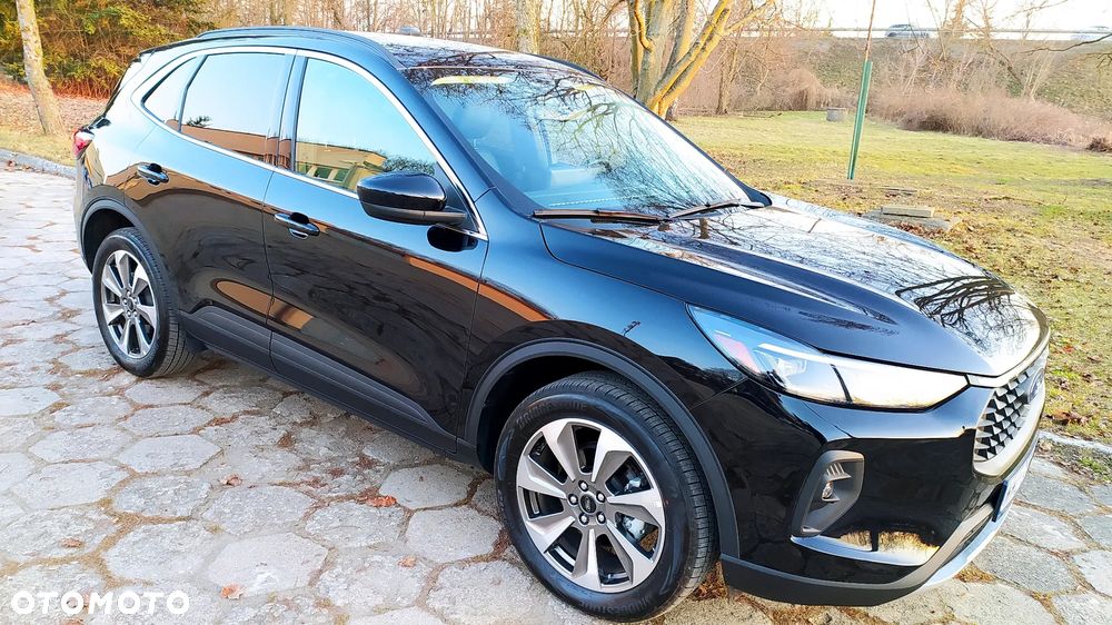 Ford Kuga 2.0 EcoBoost 4x4 Titanium - 4
