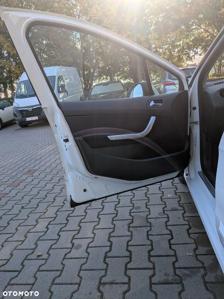 Peugeot 308 1.6 HDi Premium - 18
