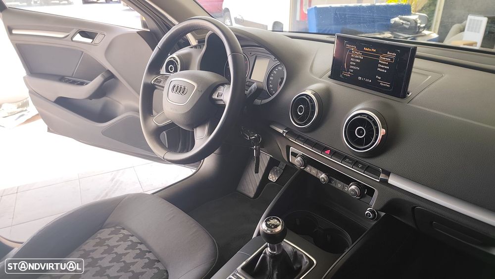 Audi A3 Sportback 1.6 TDI Attraction - 15