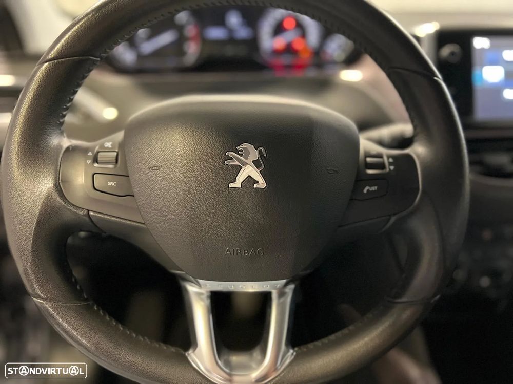 Peugeot 2008 1.4 HDi Active - 3