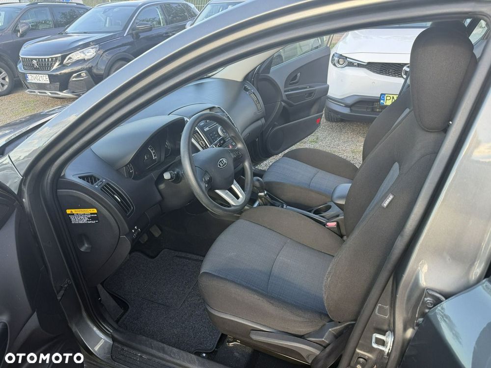 Kia Ceed - 5