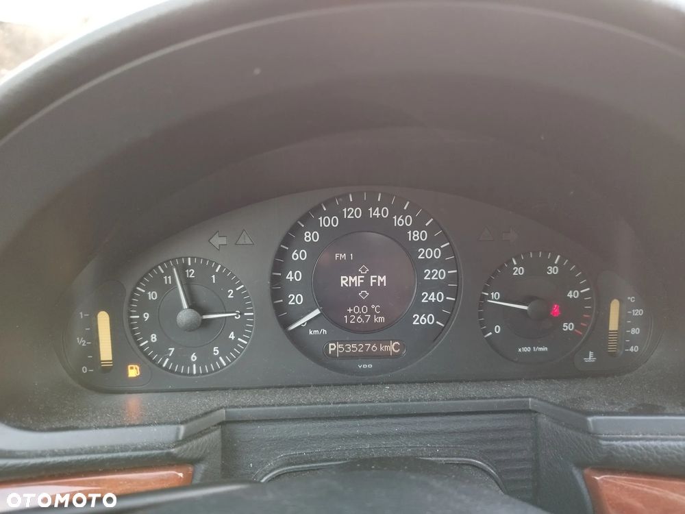 Mercedes-Benz Klasa E 220 CDI Automatik Classic - 10