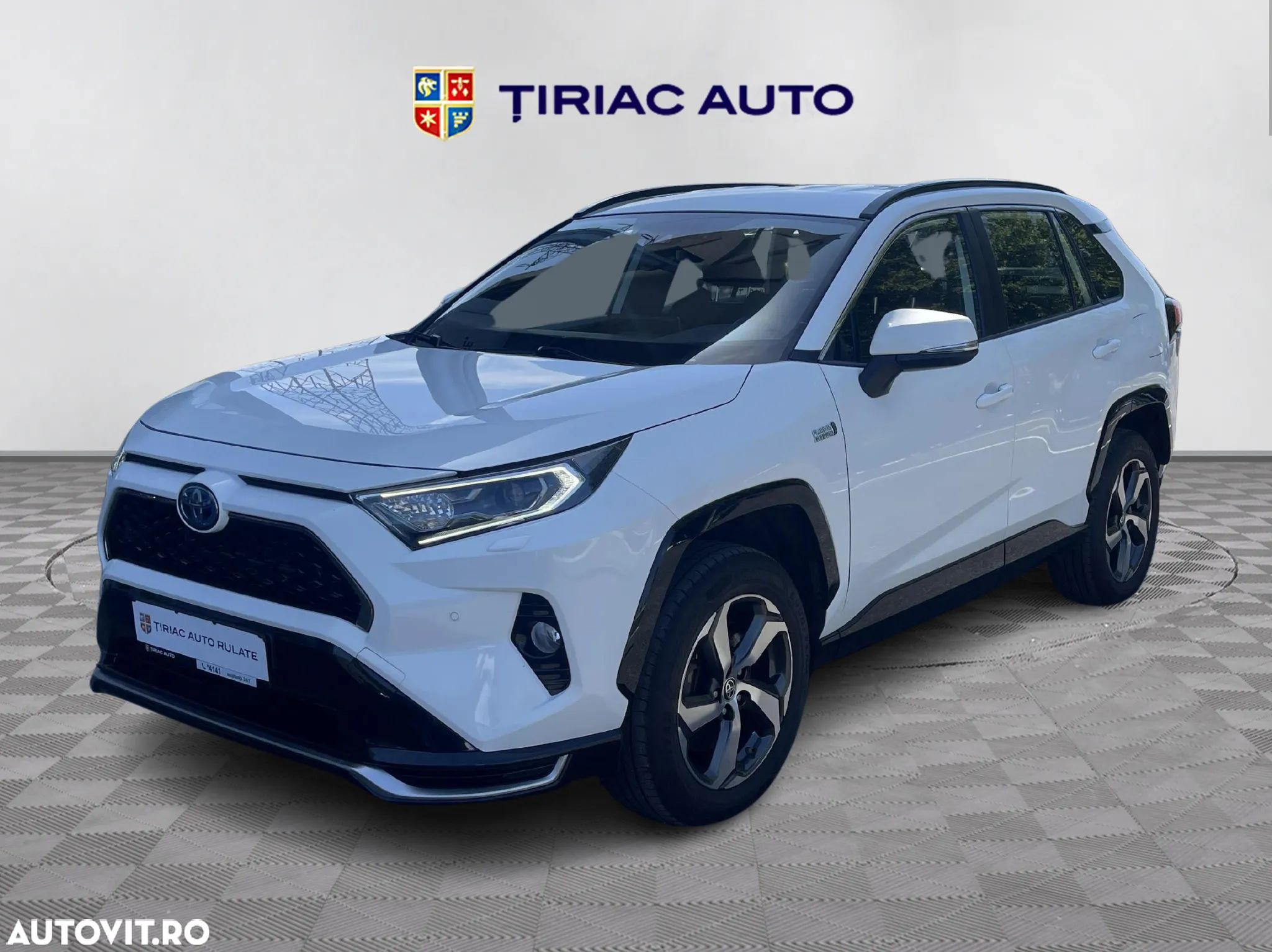 Toyota RAV4 - 1