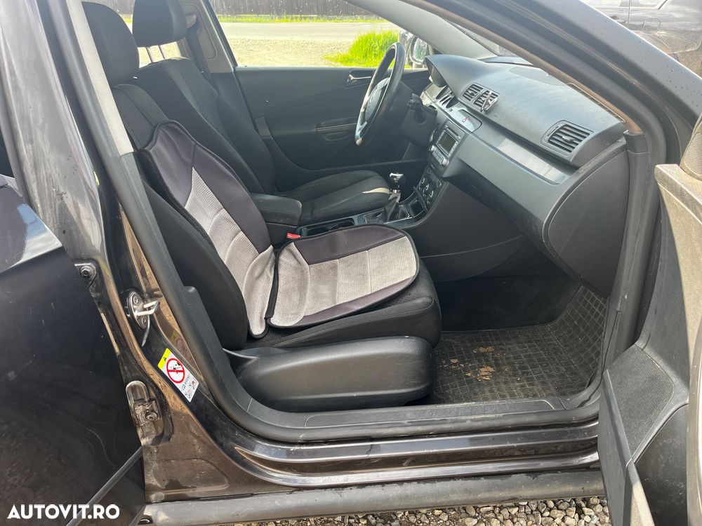 Volkswagen Passat 1.9 TDI Highline - 5