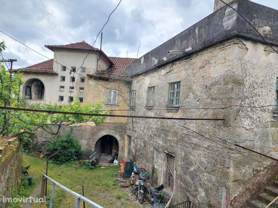 Moradia T8 para venda - Grande imagem: 3/42