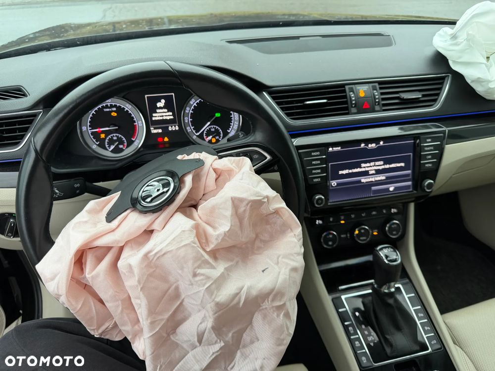 Skoda Superb 2.0 TDI 4x4 L&K DSG - 11