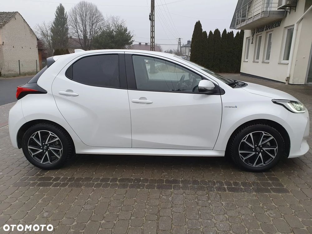 Toyota Yaris - 10