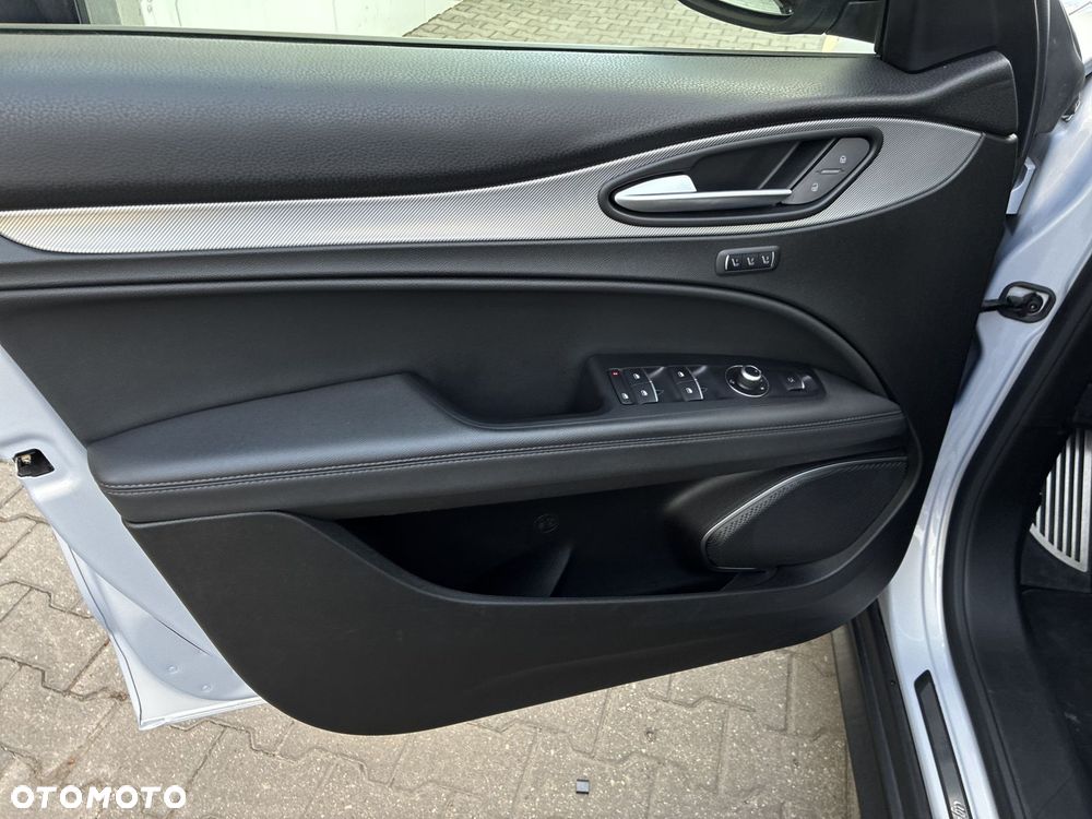 Alfa Romeo Stelvio 2.0 Turbo Sprint Q4 - 10